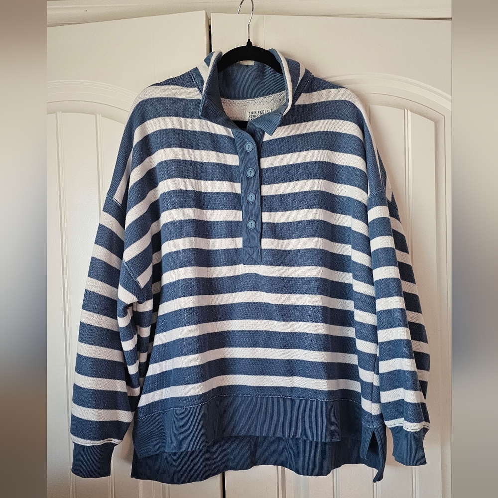 American Eagle Big Hug Henley Sweatshirt Size Large